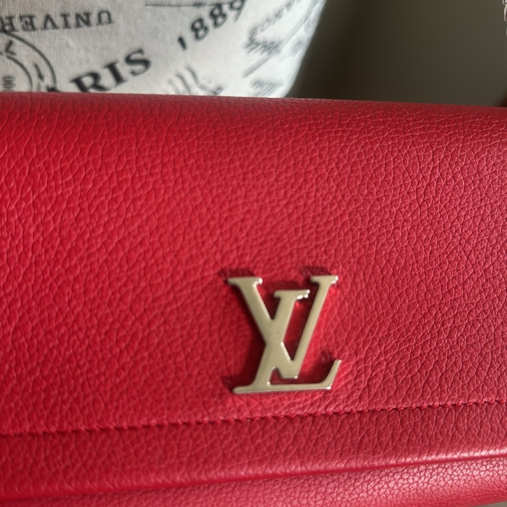 Louis Vuitton Portefeuille Lockme Long Leather Wallet, box and dust bag